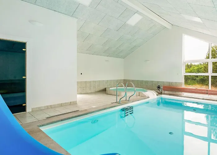 Holiday home Stunning In With Sauna Jerup